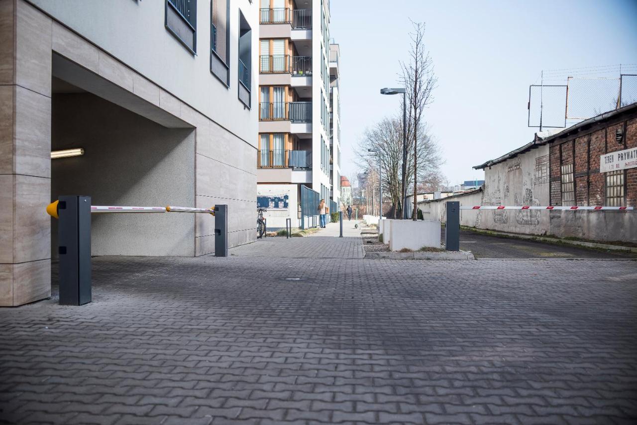 Apartament Z Ogrodkiem I Garazem Poznań Buitenkant foto
