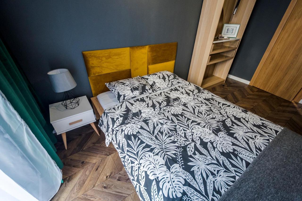 Apartament Z Ogrodkiem I Garazem Poznań Buitenkant foto