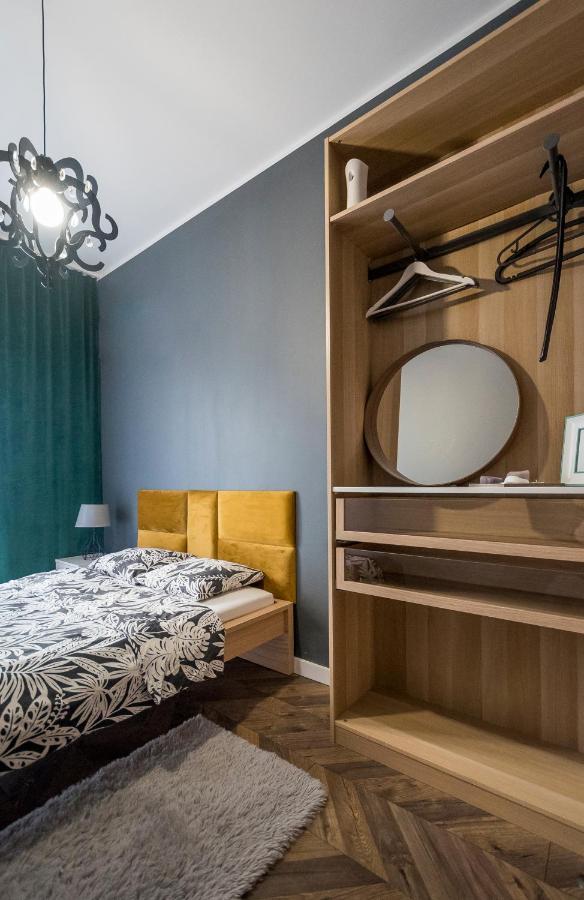 Apartament Z Ogrodkiem I Garazem Poznań Buitenkant foto