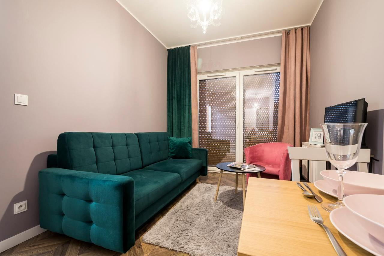 Apartament Z Ogrodkiem I Garazem Poznań Buitenkant foto