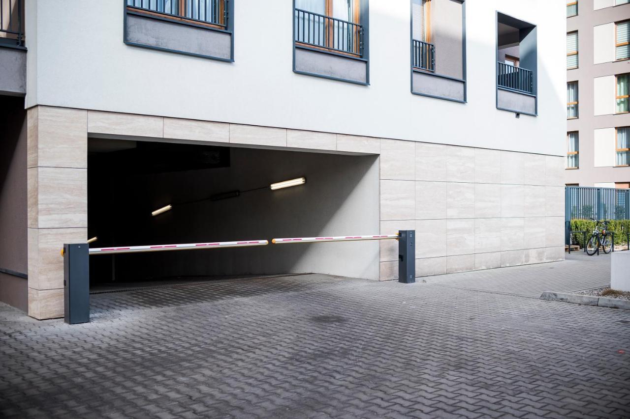 Apartament Z Ogrodkiem I Garazem Poznań Buitenkant foto