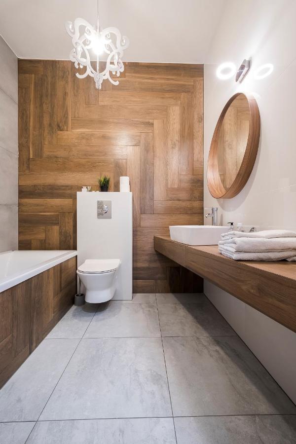 Apartament Z Ogrodkiem I Garazem Poznań Buitenkant foto