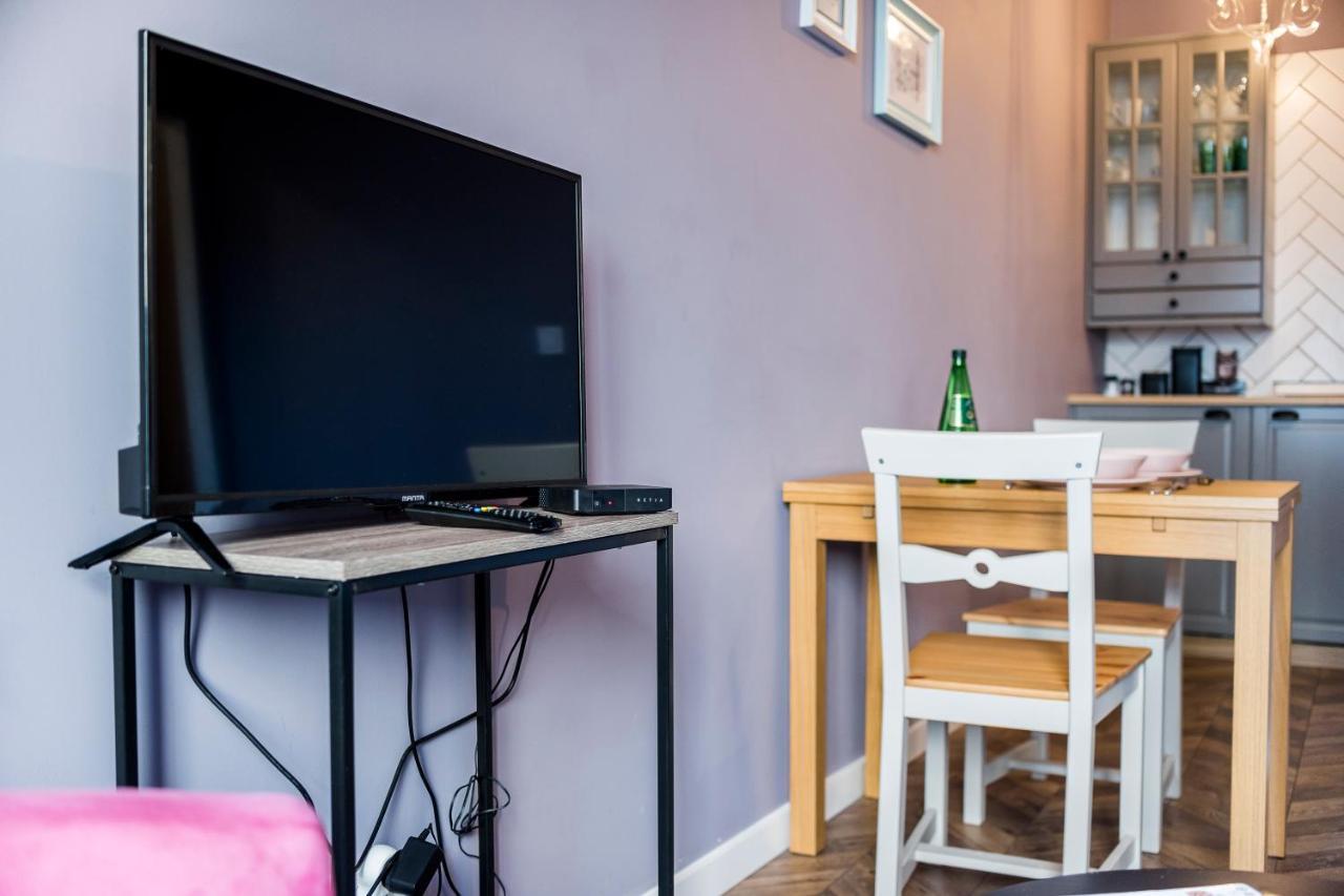 Apartament Z Ogrodkiem I Garazem Poznań Buitenkant foto