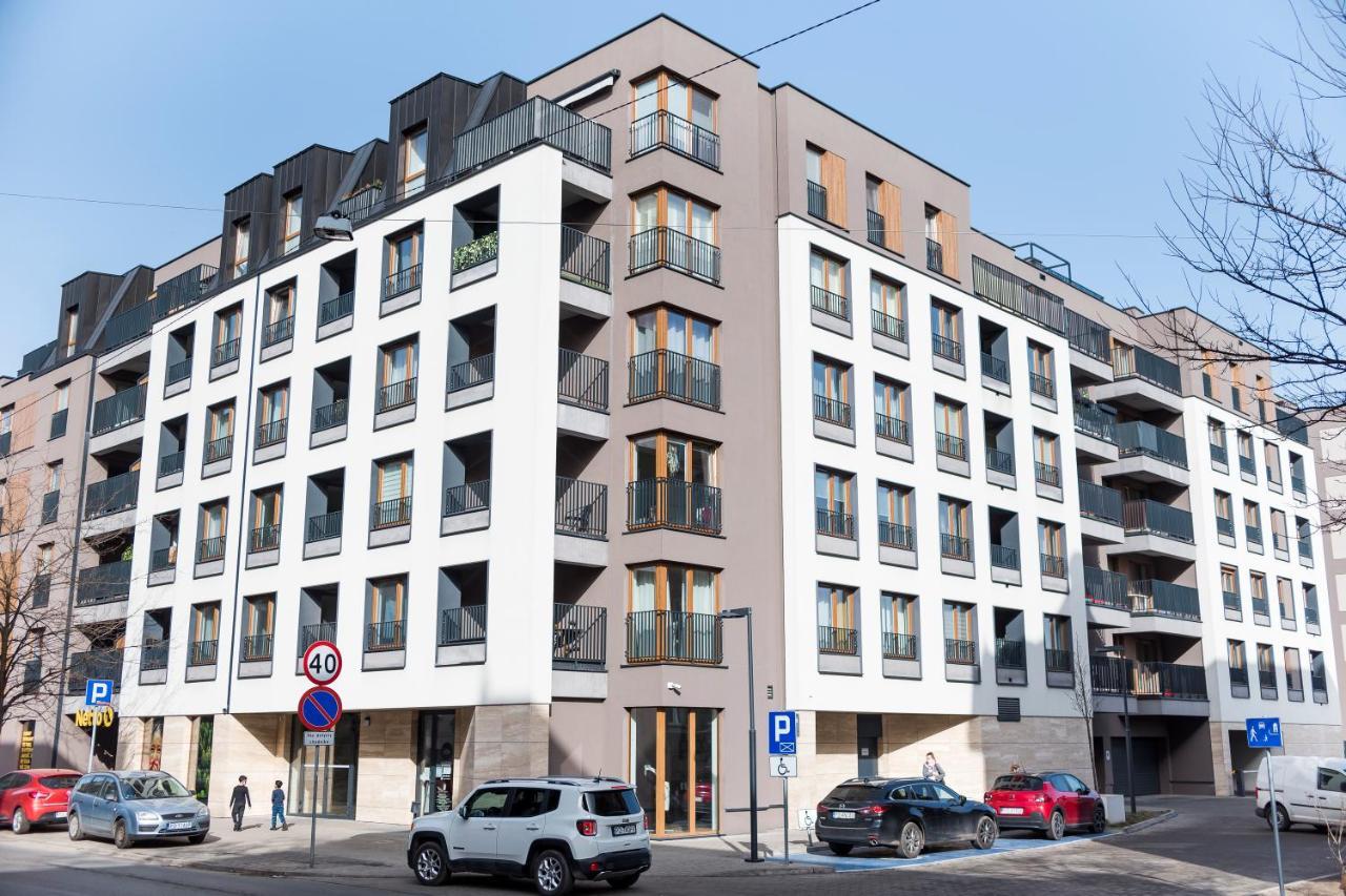 Apartament Z Ogrodkiem I Garazem Poznań Buitenkant foto