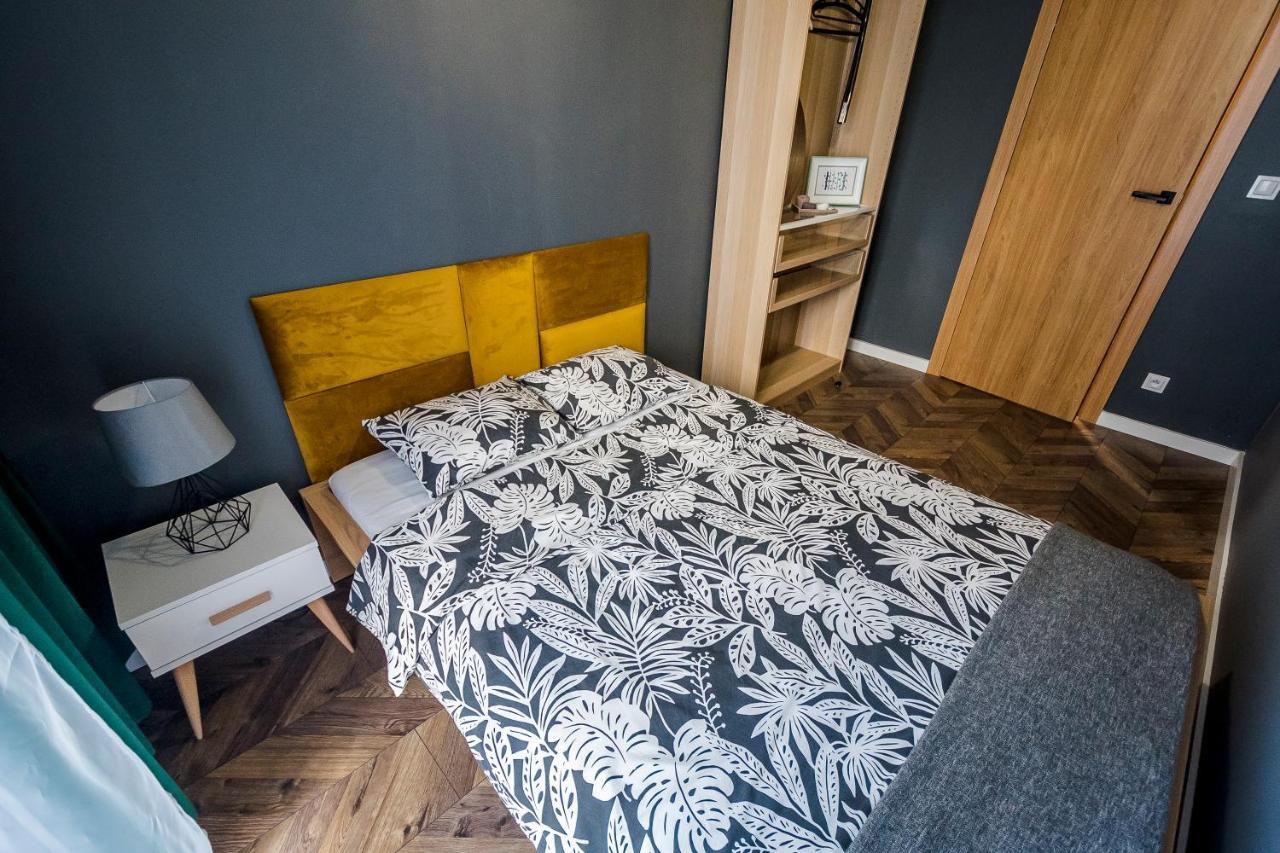 Apartament Z Ogrodkiem I Garazem Poznań Buitenkant foto